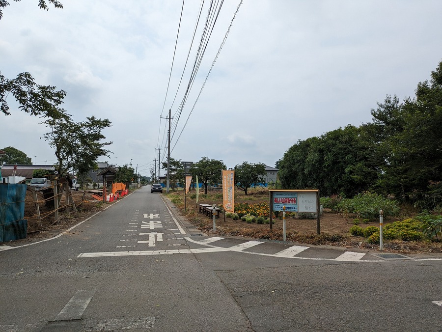 東側道路