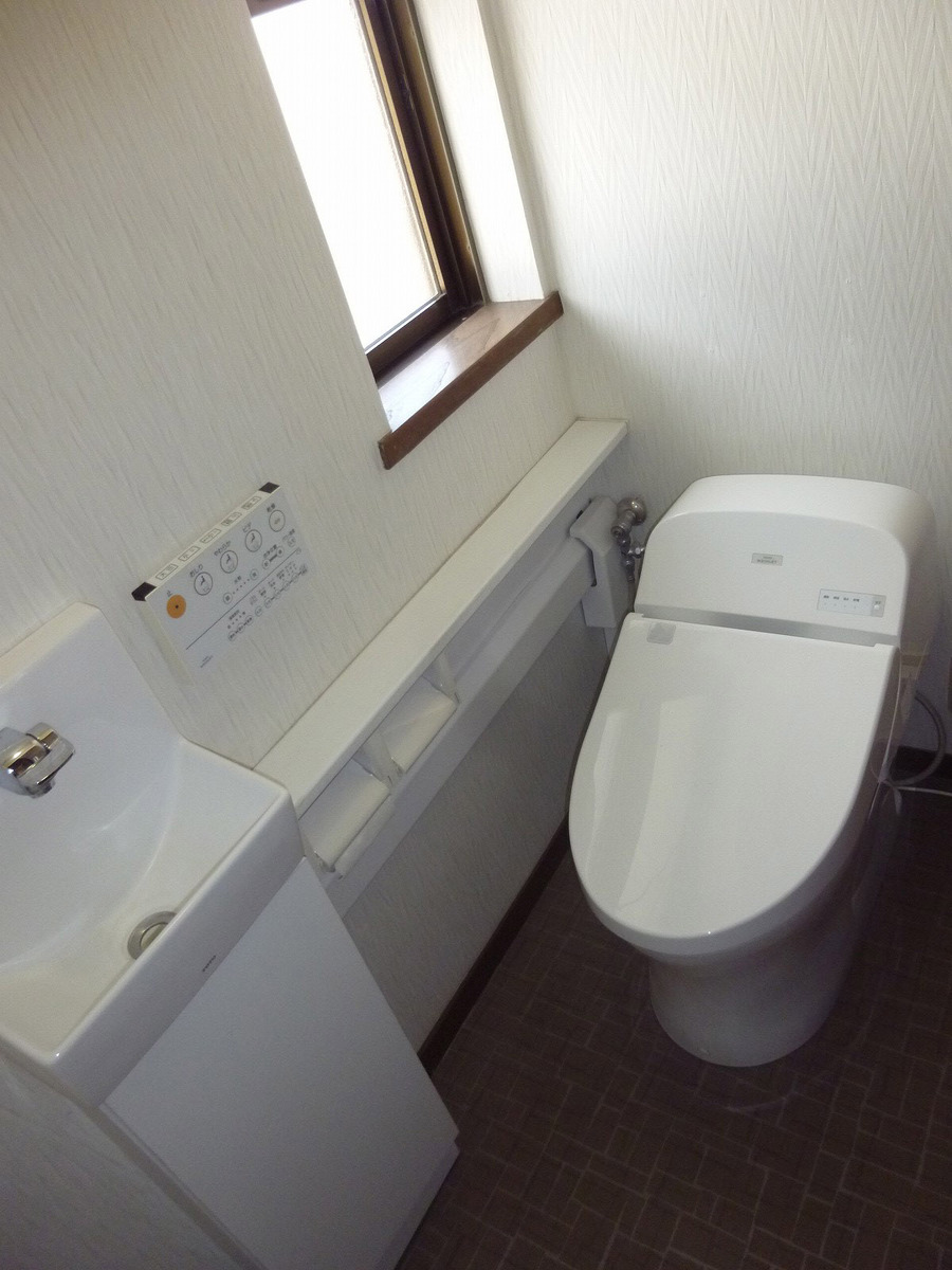 2015年にリフォームした2Fトイレ（手洗い付き）