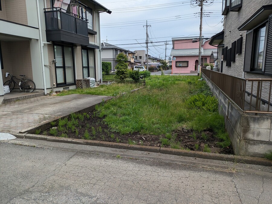 間口4ｍ以上で乗入しやすい土地です