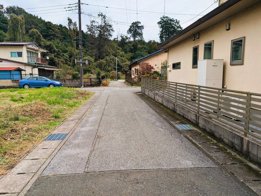 前面道路　南側