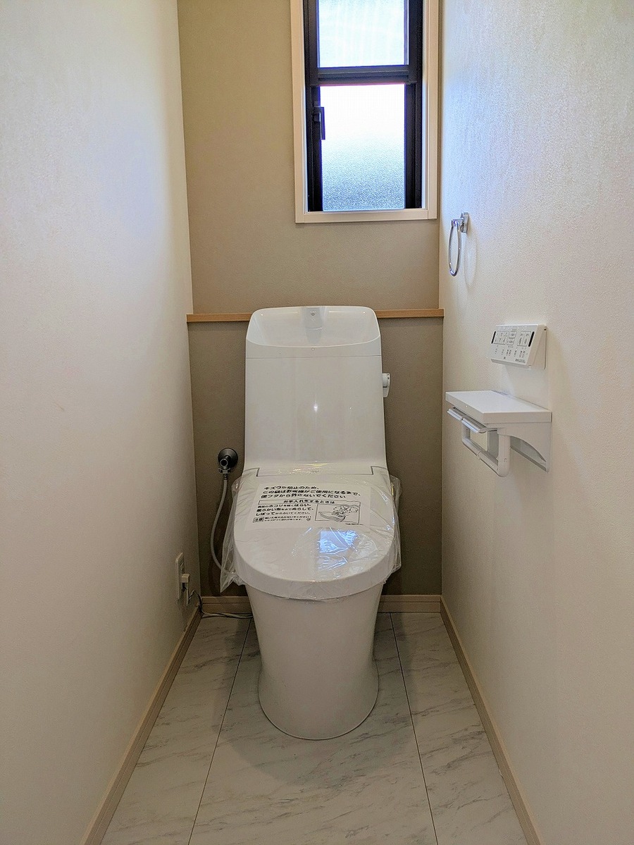 2Fトイレ交換