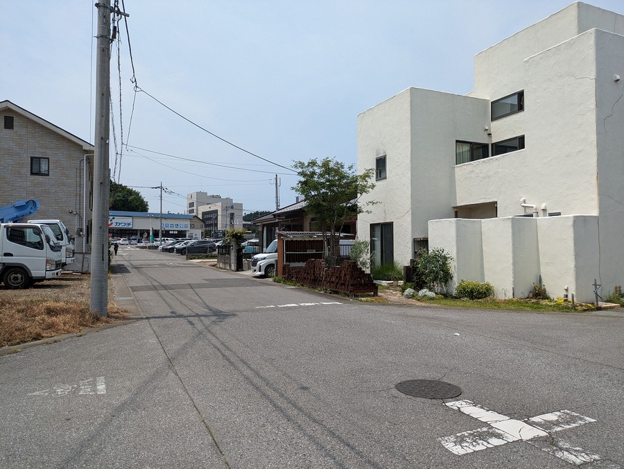 南側前面道路