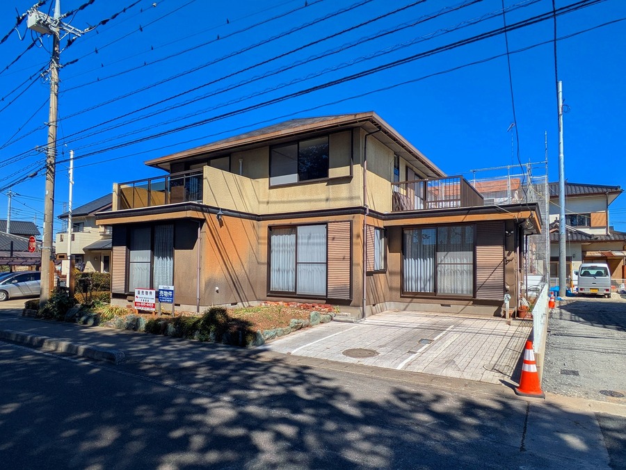 南側道路で日照・通風良好です