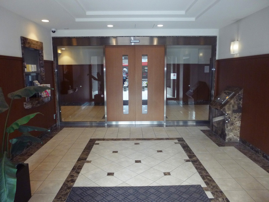 エントランス　内側