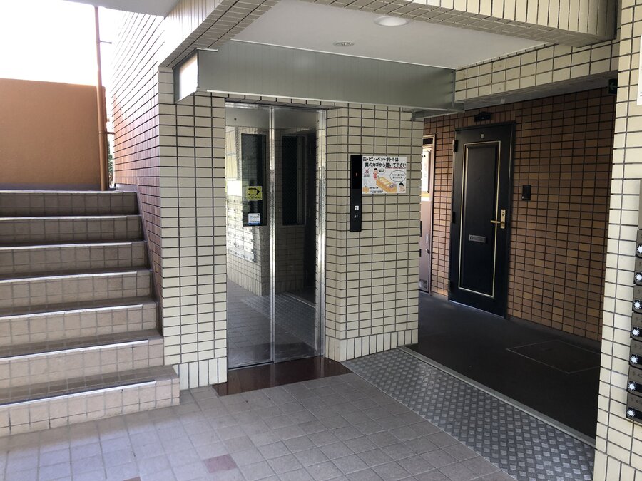 4階のお部屋ですが、エレベーター完備で昇り降りも楽々。毎日の生活も快適です。