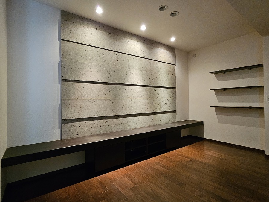 2階洋室(間接ダウンライトのみ)