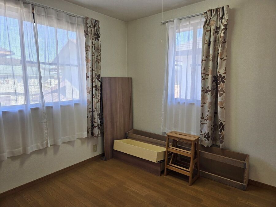 2F　洋室　北側