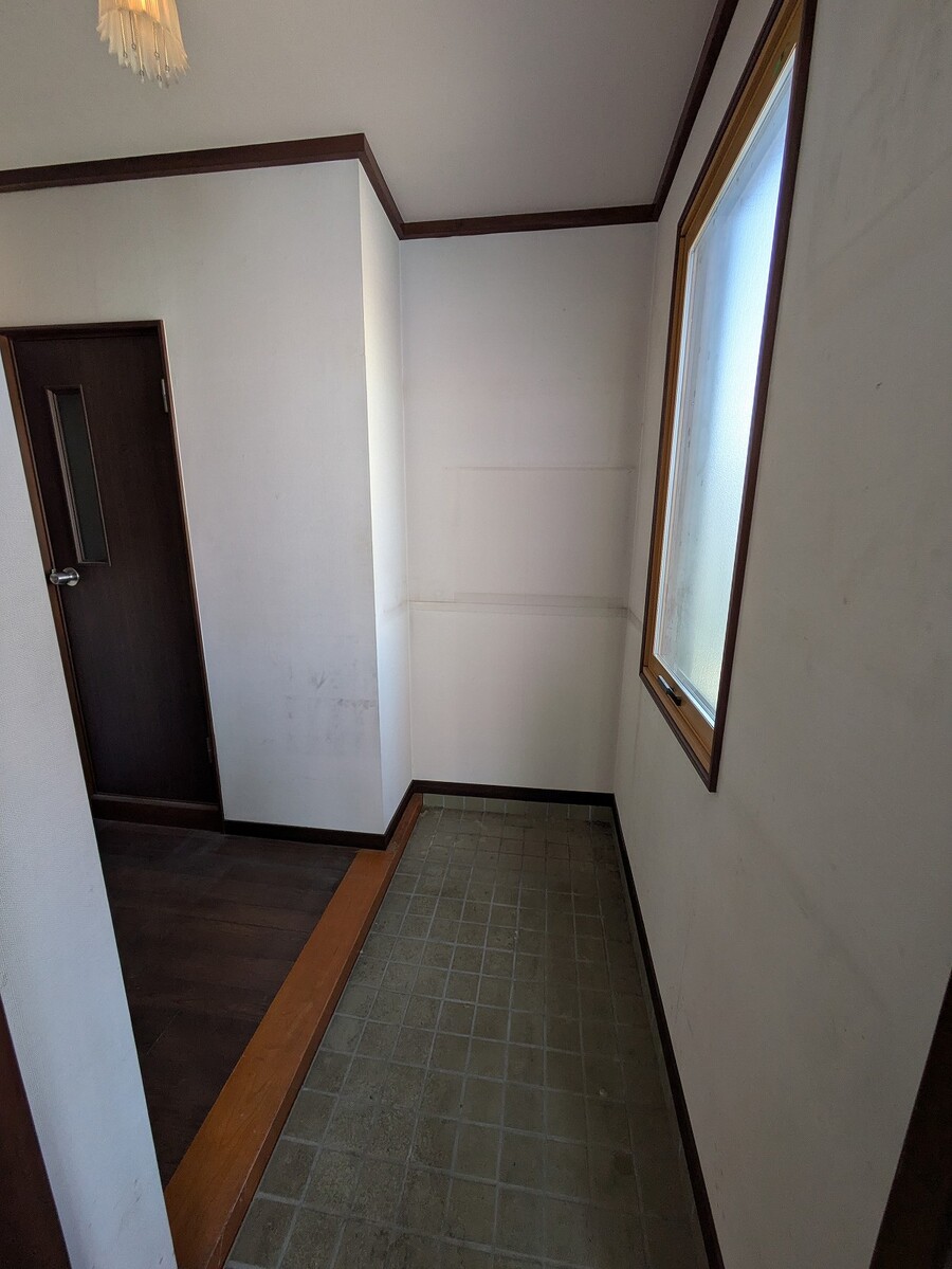 2F玄関は外階段を使用して直接入ることが出来ます