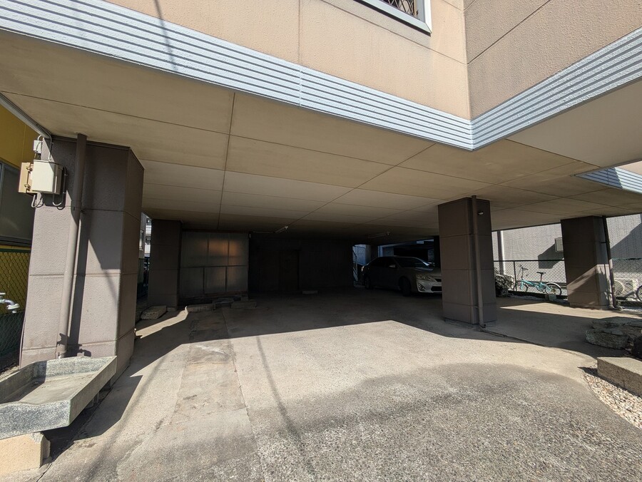 ビルトインガレージ