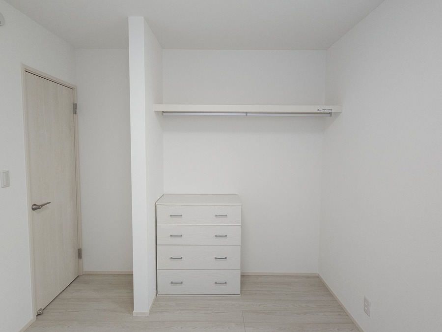 2F　南東洋室　収納